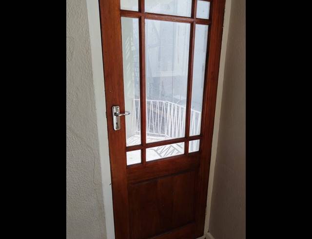 2 BEDROOM PROPERTY TO RENT IN CLAREMONT UPPER